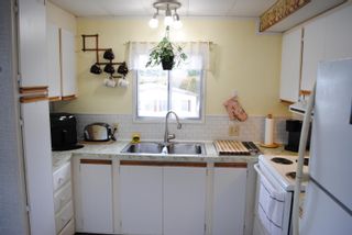 Photo 11: 47 2035 MARTENS Street in Abbotsford: Poplar Manufactured Home for sale in "Maplewood Estates" : MLS®# R2753106
