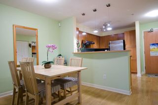 Photo 5: 104 2161 WEST 12TH AVENUE in Carlings: Home for sale