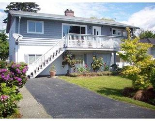 Photo 1: 772 E 10TH Street in North_Vancouver: Boulevard House for sale (North Vancouver)  : MLS®# V717547