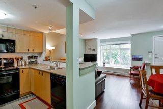 Photo 9: 28 7428 SOUTHWYNDE Avenue in Burnaby: South Slope Townhouse for sale (Burnaby South)  : MLS®# R2071528