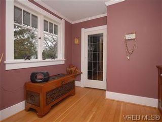 Photo 5: 2974 Wascana St in VICTORIA: SW Gorge House for sale (Saanich West)  : MLS®# 572474
