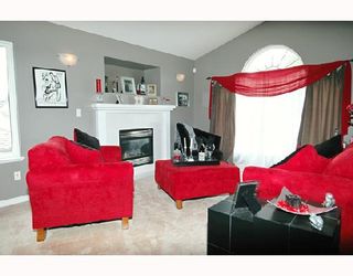 Photo 2: 23732 116TH Avenue in Maple_Ridge: Cottonwood MR House for sale (Maple Ridge)  : MLS®# V655432