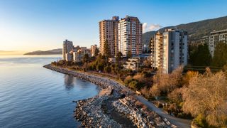 Photo 17: 901 1930 BELLEVUE Avenue in West Vancouver: Ambleside Condo for sale : MLS®# R2887506