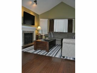 Photo 2: # 86 18883 65TH AV in Surrey: Cloverdale BC Townhouse for sale in "Applewood" (Cloverdale)  : MLS®# F1402311