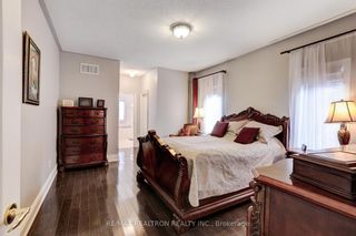 Photo 17: 787 Foxcroft Boulevard in Newmarket: Stonehaven-Wyndham House (Bungalow) for sale : MLS®# N8125780