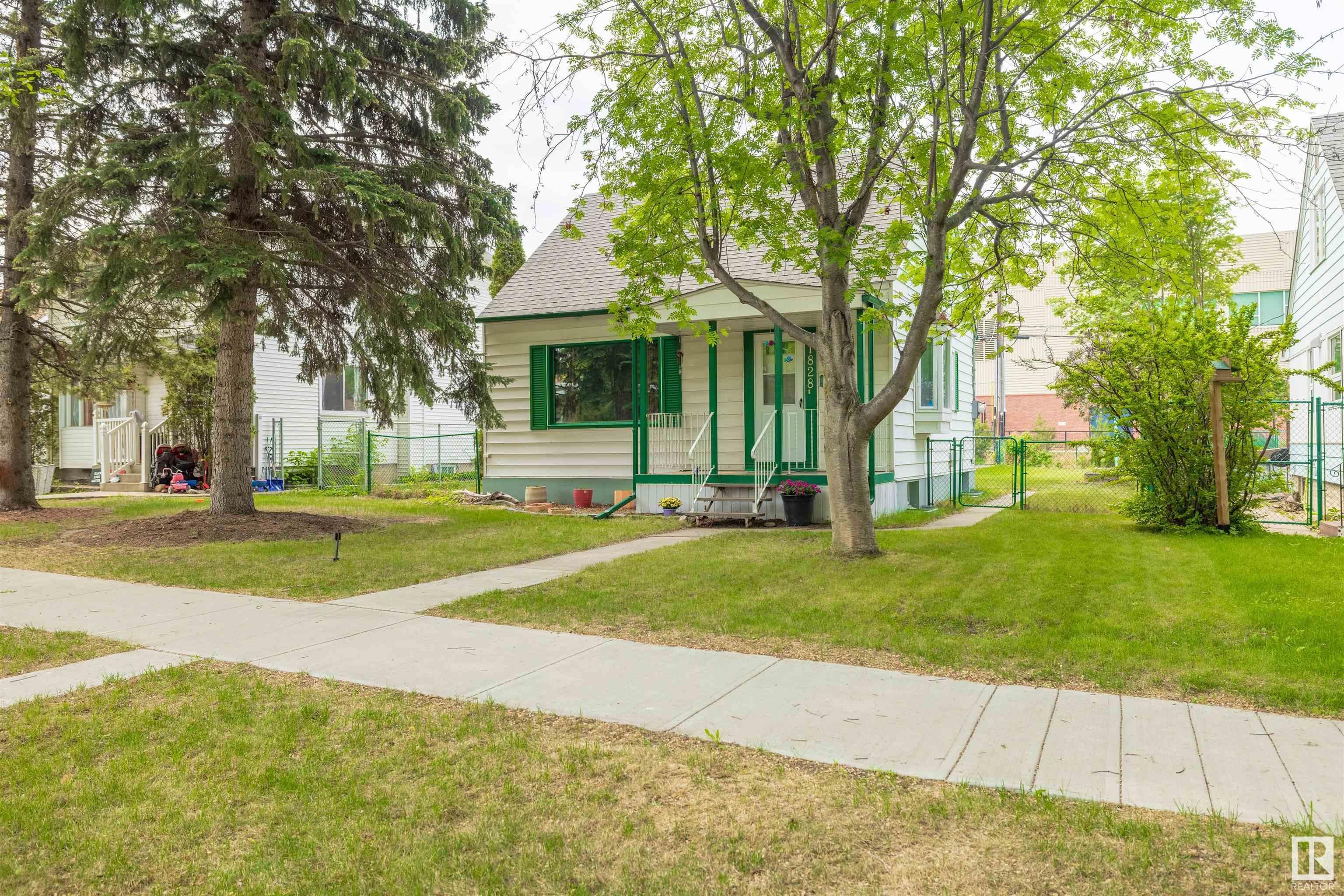 Main Photo: 11828 62 Street Montrose (Edmonton) Edmonton House for sale E4342294