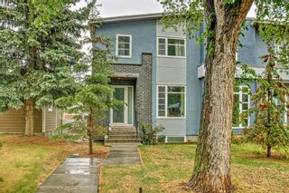 Photo 3: 3334 42 Street SW in Calgary: Glenbrook Semi Detached (Half Duplex) for sale : MLS®# A2068457