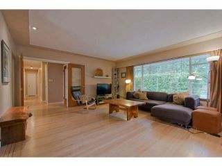 Photo 3: 4379 CAPILANO Road in North Vancouver: Canyon Heights NV House for sale : MLS®# V1061057