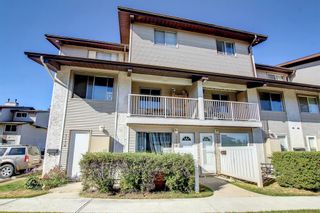 Photo 1: 1124 200 Brookpark Drive SW in Calgary: Braeside Row/Townhouse for sale : MLS®# A2005481
