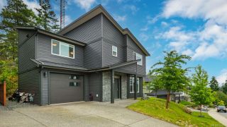 Photo 1: 120 Kian Pl in Nanaimo: Na Uplands House for sale : MLS®# 933833