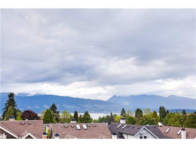Main Photo: 4476 W 9th Av in Vancouver West: Point Grey House for sale : MLS®# V1119953