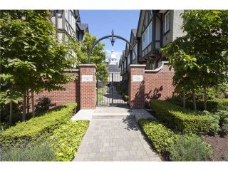 Photo 1: 2632 QUEBEC Street in Vancouver: Mount Pleasant VE Townhouse for sale in "MAISON" (Vancouver East)  : MLS®# V849013
