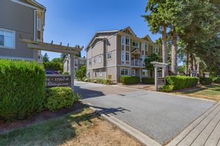 Photo 2: 5 2865 273 Street in Langley: Aldergrove Langley Townhouse for sale in "Emmy Lane" : MLS®# R2727167