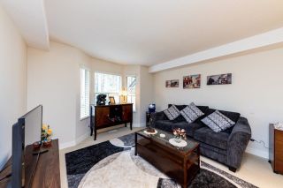 Photo 5: 61 1550 LARKHALL Crescent in North Vancouver: Northlands Townhouse for sale in "NAHANEE WOODS" : MLS®# R2648802