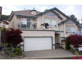 Photo 1: 10 8590 SUNRISE Drive in Chilliwack: Chilliwack Mountain Townhouse for sale in "MAPLE HILLS" : MLS®# H2702548