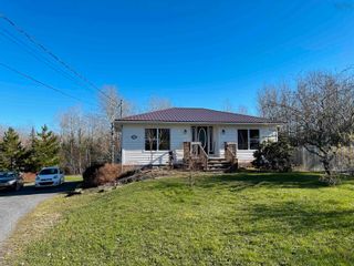 Photo 1: 314 Mark Road in Stellarton: 108-Rural Pictou County Residential for sale (Northern Region)  : MLS®# 202208962