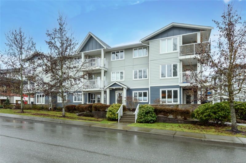 FEATURED LISTING: 14 - 119 20th St Courtenay