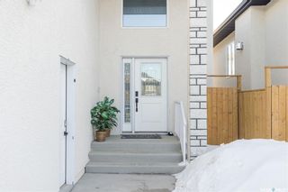 Photo 2: 215 Ells Crescent in Saskatoon: Kensington Residential for sale : MLS®# SK923205