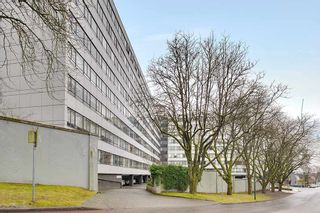 Photo 20: 815 1445 MARPOLE Avenue in Vancouver: Fairview VW Condo for sale in "HYCROFT TOWERS" (Vancouver West)  : MLS®# R2140409