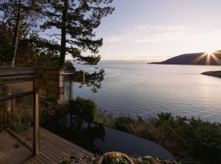 Photo 4: 6664 MARINE Drive in West Vancouver: Whytecliff House for sale : MLS®# R2859996