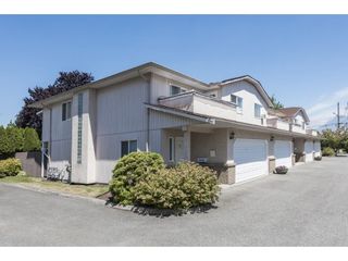 Photo 2: 11 9493 BROADWAY Street in Chilliwack: Chilliwack E Young-Yale Townhouse for sale : MLS®# R2598297