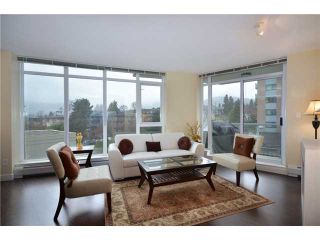 Photo 1: 402 175 W 2ND Street in North Vancouver: Lower Lonsdale Condo for sale in "VENTANA" : MLS®# V933531