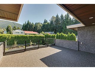 Photo 20: 574 SILVERDALE PL in North Vancouver: Upper Delbrook House for sale : MLS®# V1104305