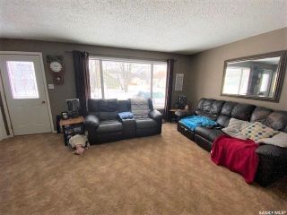 Photo 6: 409 Burrows Avenue East in Melfort: Residential for sale : MLS®# SK913602
