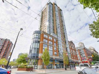 Photo 4: 2005 212 DAVIE Street in Vancouver: Yaletown Condo for sale in "Parkview Gardens" (Vancouver West)  : MLS®# R2218956