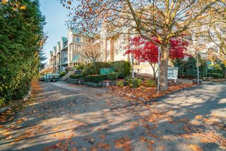 Photo 1: 101 11609 227 Street in Maple Ridge: East Central Condo for sale in "Emerald Manor" : MLS®# R2877856