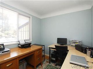 Photo 15: 518 Broadway St in VICTORIA: SW Glanford House for sale (Saanich West)  : MLS®# 583235