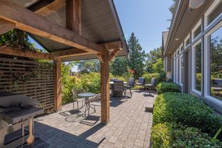 Photo 3: 3953 Locarno Lane in Saanich: SE Arbutus House for sale (Saanich East)  : MLS®# 911019