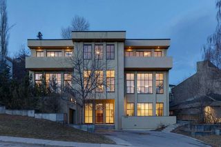 Photo 3: 1010 39 Avenue SW in Calgary: Elbow Park Detached for sale : MLS®# A2110752