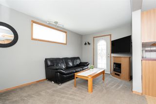 Photo 6: 1128 Fairfield Avenue in Winnipeg: House for sale : MLS®# 202304427
