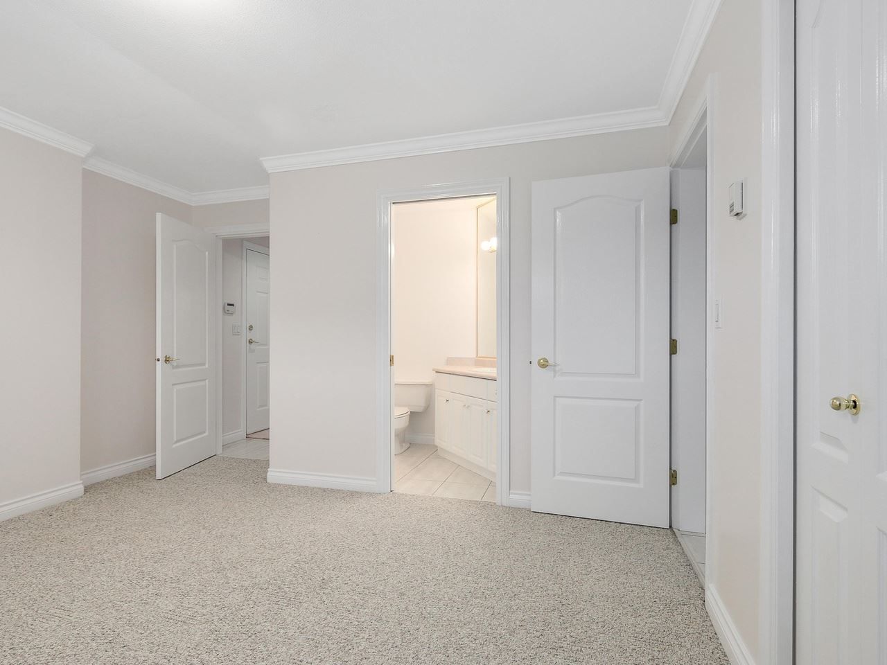 Photo 20: Photos: 1388 BLAINE Drive in Burnaby: Sperling-Duthie House for sale (Burnaby North)  : MLS®# R2146220