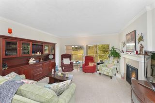 Photo 10: 28 4318 Emily Carr Dr in Saanich: SE Broadmead Row/Townhouse for sale (Saanich East)  : MLS®# 930647