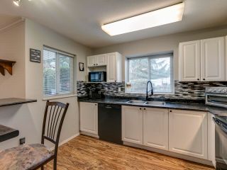 Photo 20: 102 2526 LAKEVIEW Crescent in Abbotsford: Central Abbotsford Condo for sale : MLS®# R2749511