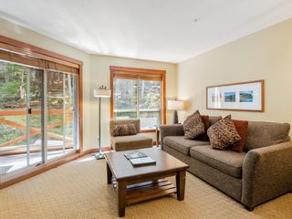 Photo 4: 211G3 4653 BLACKCOMB Way in Whistler: Benchlands Condo for sale in "HORSTMAN HOUSE" : MLS®# R2854482