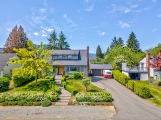 Main Photo: 35 Acacia Ave in Nanaimo: Na University District House for sale : MLS®# 932412