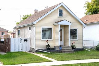 Main Photo: 726 McCalman Avenue in Winnipeg: East Elmwood Residential for sale (3B)  : MLS®# 202324375
