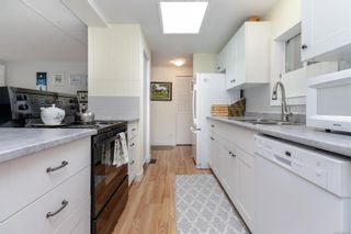 Photo 11: 13 6325 Metral Dr in Nanaimo: Na Pleasant Valley Manufactured Home for sale : MLS®# 900674