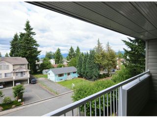 Photo 12: 308 32040 TIMS Avenue in Abbotsford: Abbotsford West Condo for sale in "MAPLEWOOD MANOR" : MLS®# F1416479