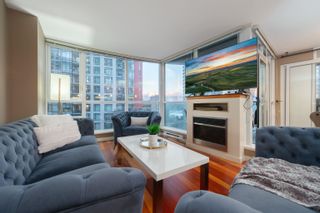 Photo 2: 901 1189 MELVILLE Street in Vancouver: Coal Harbour Condo for sale in "THE MELVILLE" (Vancouver West)  : MLS®# R2833008