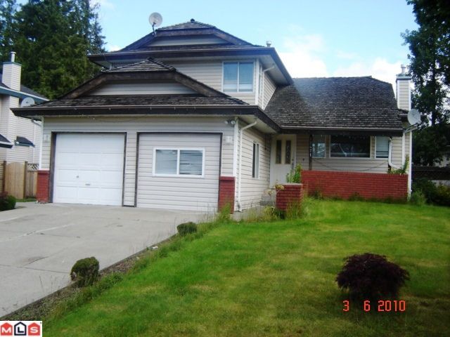 Main Photo: 12471 70A AV in Surrey: House for sale : MLS®# F1015650
