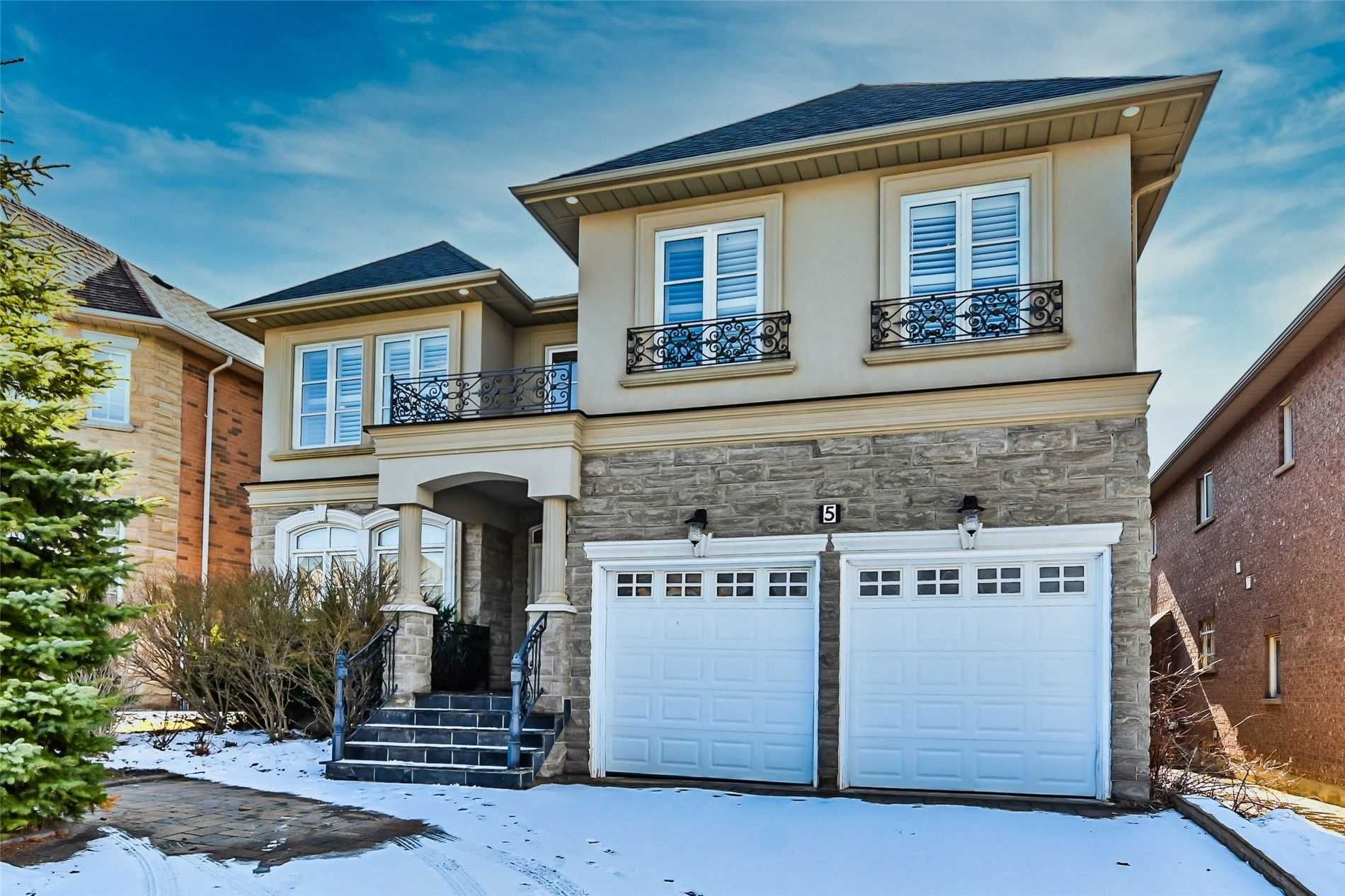 Main Photo: 5 Canyon Hill Avenue in Richmond Hill: Westbrook House (2-Storey) for sale : MLS®# N5974137