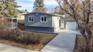 Photo 1: 2924 Lathom Crescent SW in Calgary: Lakeview Detached for sale : MLS®# A2093125