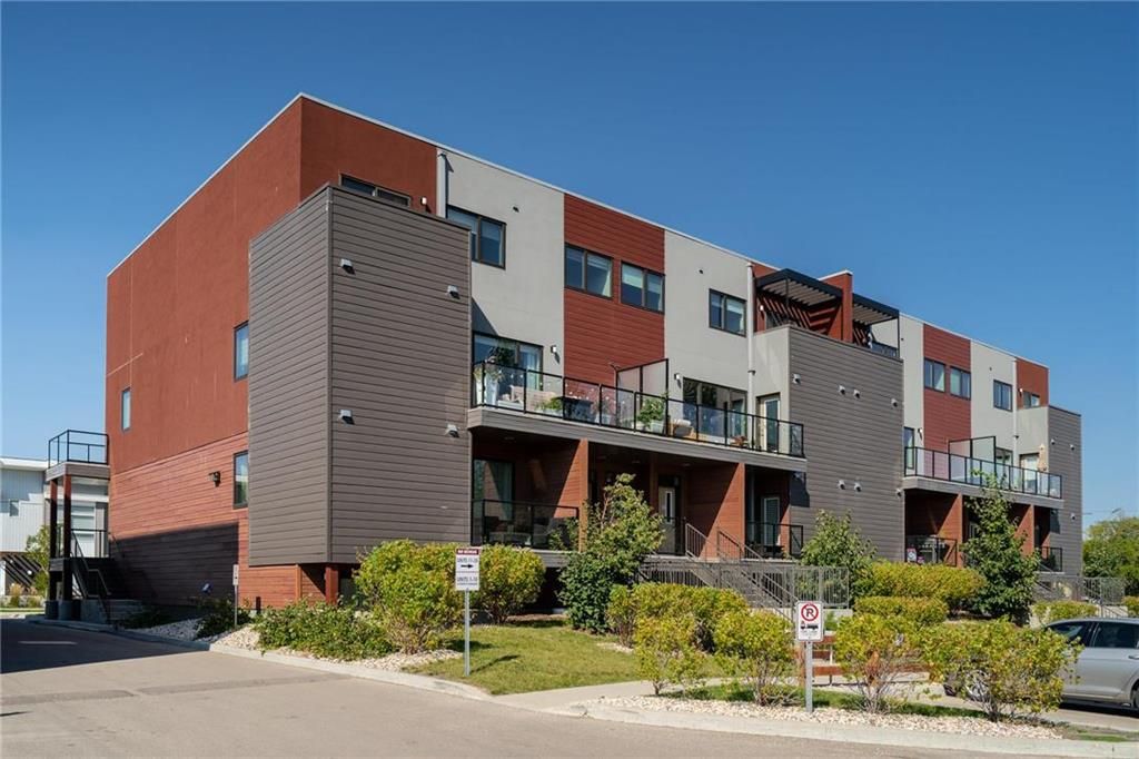 Main Photo: 14 860 Rathgar Avenue in Winnipeg: Lord Roberts Condominium for sale (1Aw)  : MLS®# 202221098