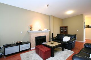 Photo 4: 3 bedroom townhome in Clayton, Cloverdale. real estate