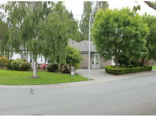 Photo 1: 1151 163RD Street in Surrey: King George Corridor House for sale in "MCNALLY CREEK" (South Surrey White Rock)  : MLS®# F1312659