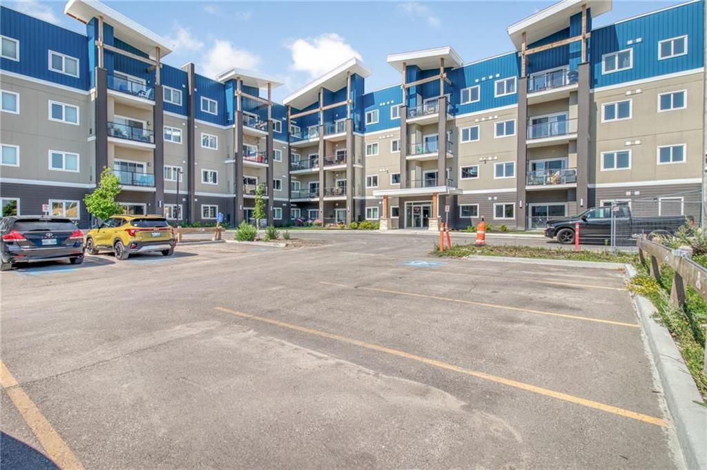 Main Photo: 236 1505 Molson Street in Winnipeg: Oakwood Estates Condominium for sale (3H)  : MLS®# 202332248